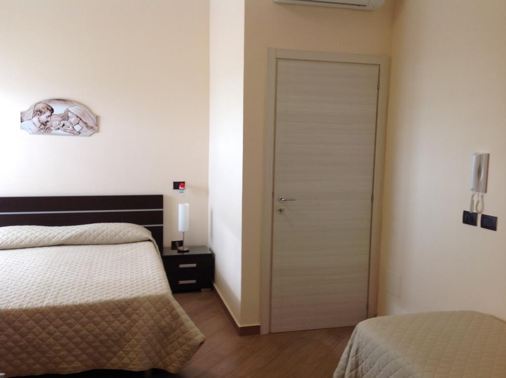 Costa Del Sol Bed & Breakfast Porto Empedocle Bilik gambar