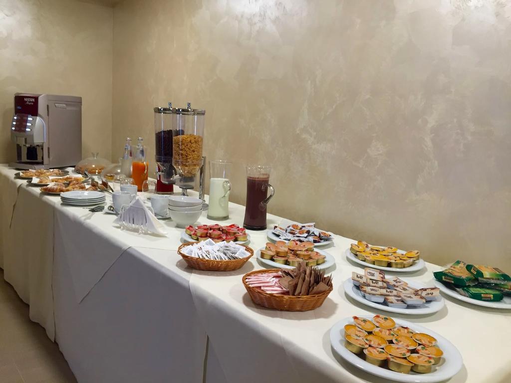 Costa Del Sol Bed & Breakfast Porto Empedocle Luaran gambar